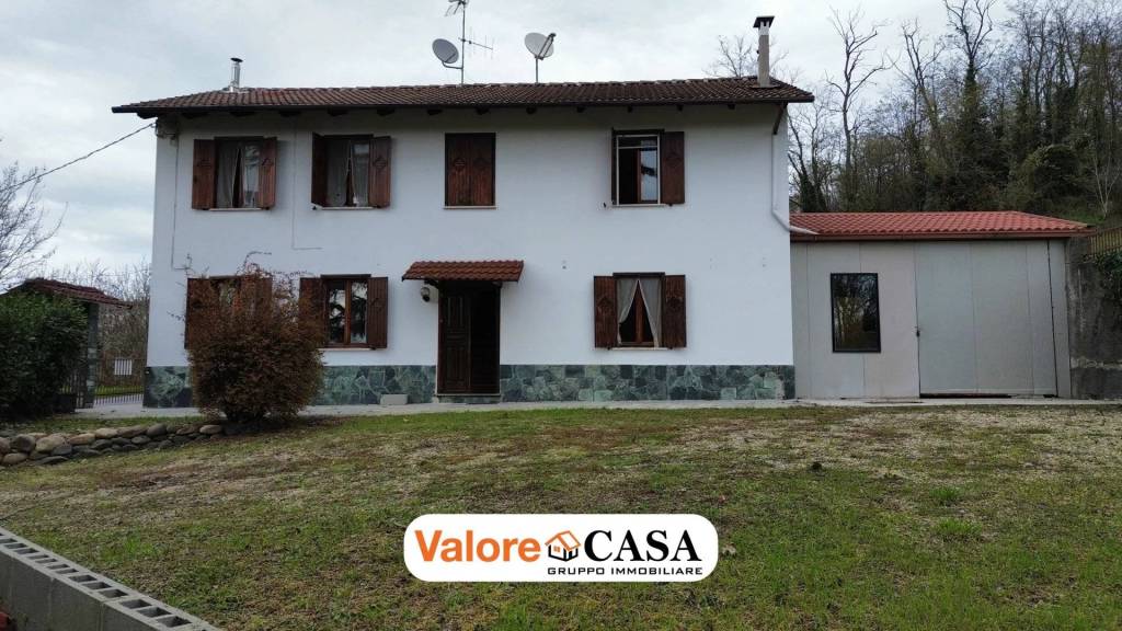 casa indipendente in vendita a Bistagno