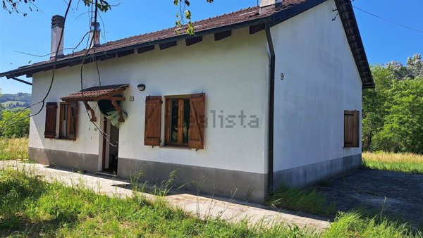 casa indipendente in vendita a Bistagno