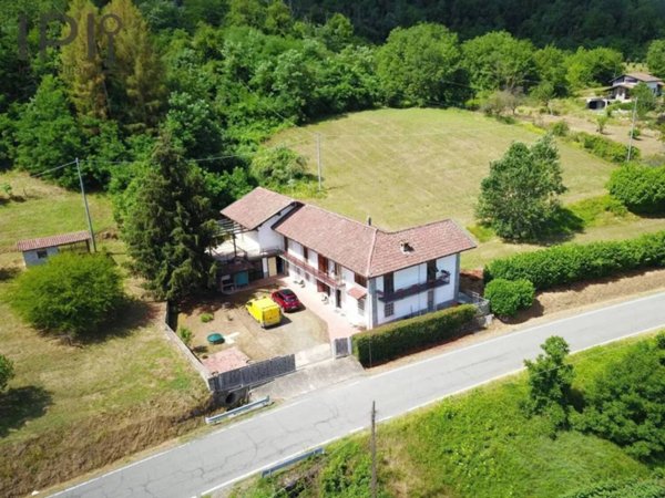 casa indipendente in vendita a Bistagno
