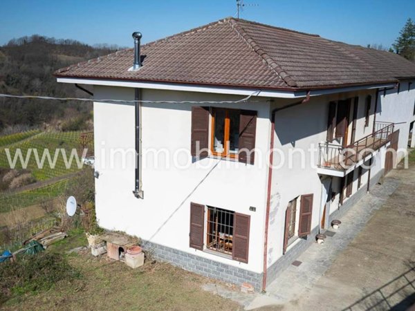casa indipendente in vendita a Bistagno