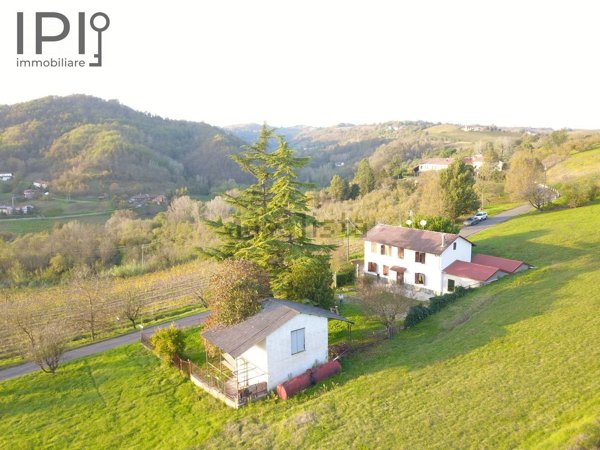 casa indipendente in vendita a Bistagno