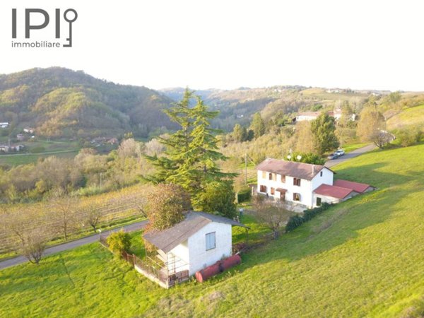 casa indipendente in vendita a Bistagno