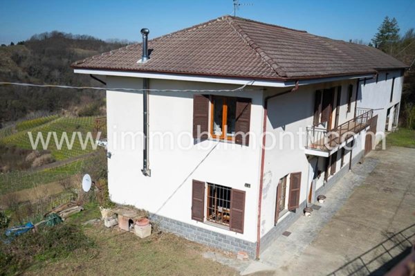 casa indipendente in vendita a Bistagno