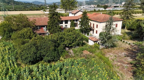 casa indipendente in vendita a Bistagno