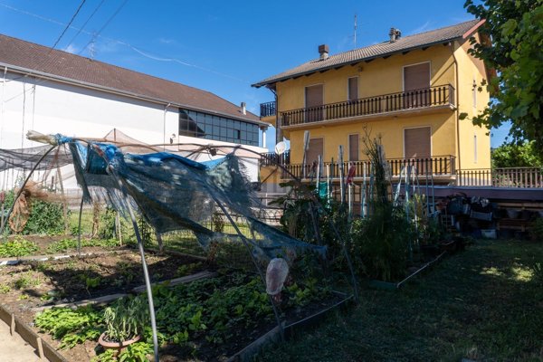 casa indipendente in vendita a Bistagno