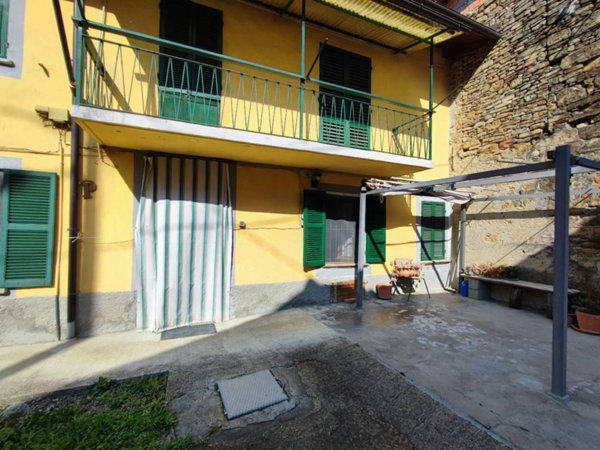casa indipendente in vendita a Bistagno