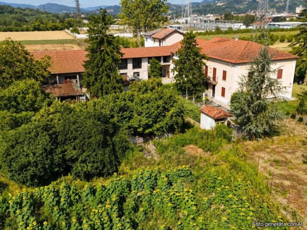 casa indipendente in vendita a Bistagno