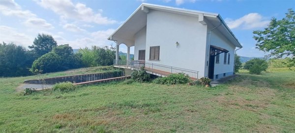 casa indipendente in vendita a Bistagno