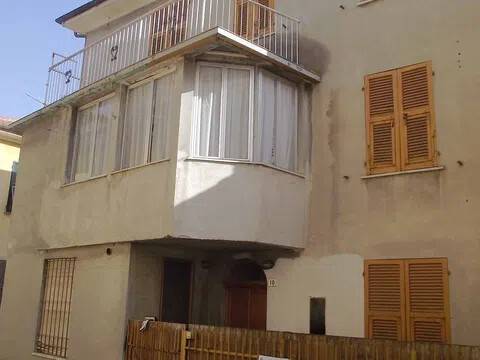 casa indipendente in vendita a Borghetto di Borbera in zona Castel de' Ratti