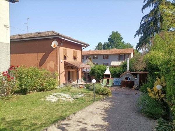 casa indipendente in vendita a Borghetto di Borbera in zona Liveto