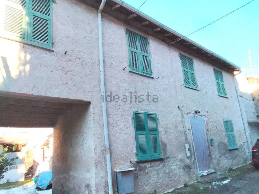 casa indipendente in vendita a Borghetto di Borbera in zona Liveto