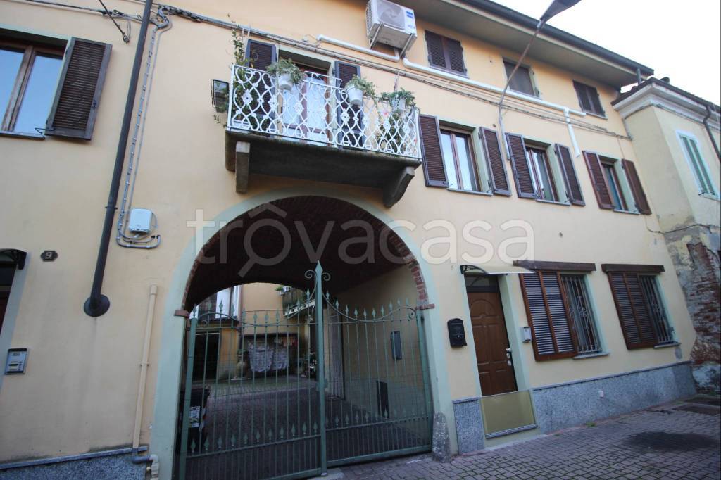 appartamento in vendita a Borgo San Martino