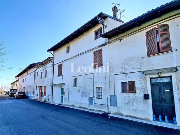 casa indipendente in vendita a Borgo San Martino