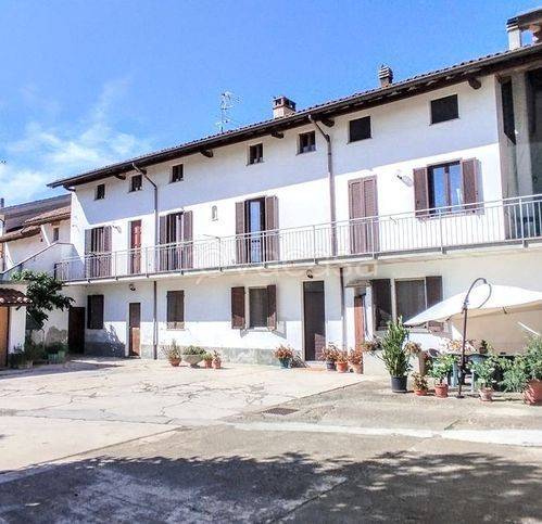 casa indipendente in vendita a Borgo San Martino