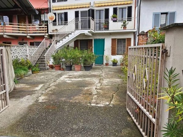 casa indipendente in vendita a Borgo San Martino