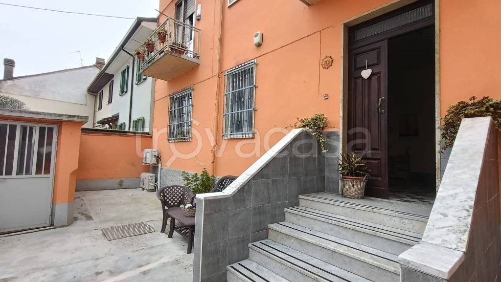 appartamento in vendita a Borgo San Martino