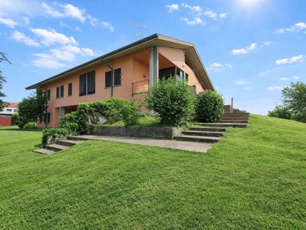 casa indipendente in vendita a Borgo San Martino