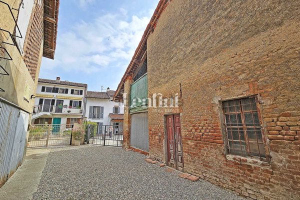 casa indipendente in vendita a Borgo San Martino