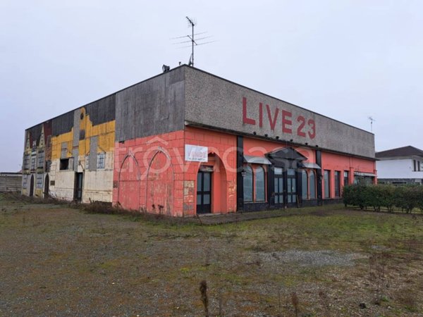 locale commerciale in vendita a Bosco Marengo