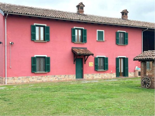casa indipendente in vendita a Bosco Marengo in zona Quattro Cascine