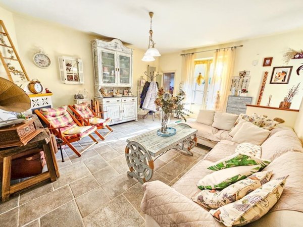 casa indipendente in vendita a Bosco Marengo