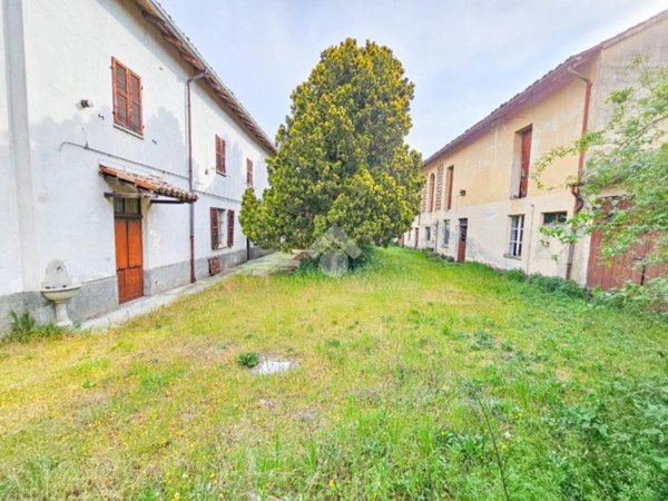 casa indipendente in vendita a Bosco Marengo in zona Pollastra