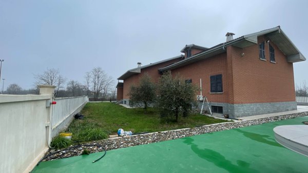 casa indipendente in vendita a Bosco Marengo