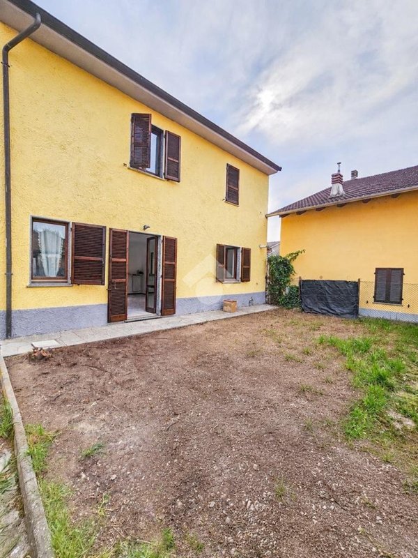 casa indipendente in vendita a Bosco Marengo in zona Pollastra