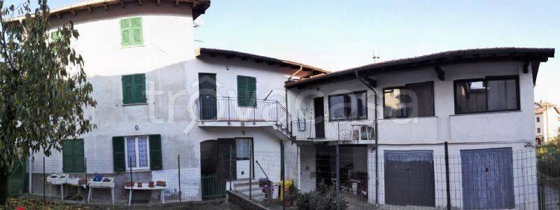 casa indipendente in vendita a Bosio