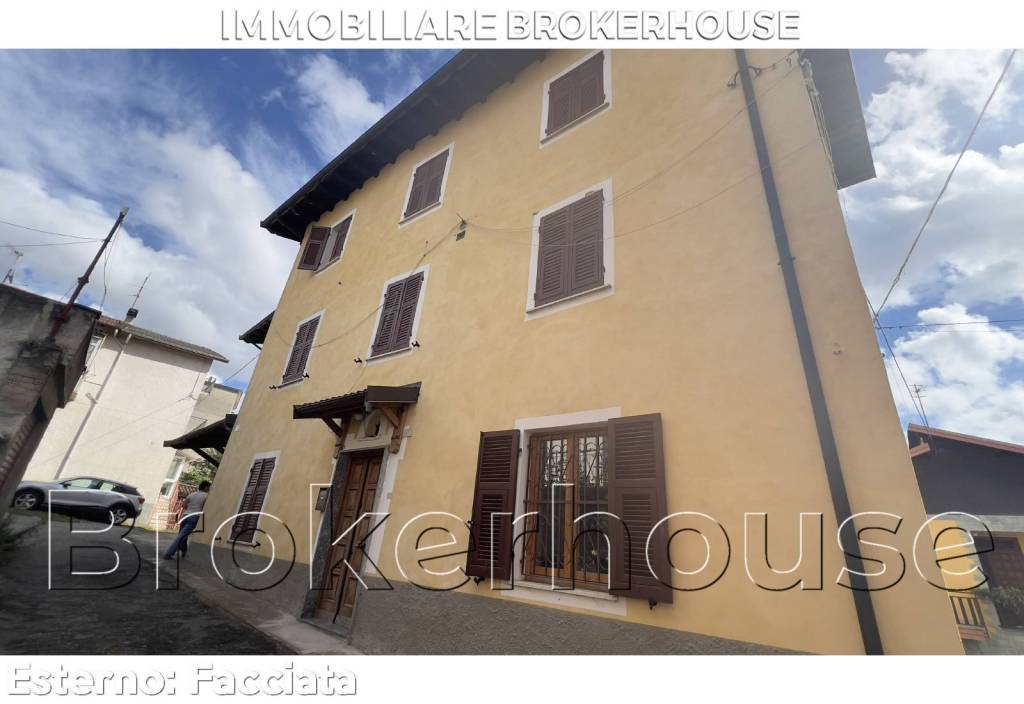 casa indipendente in vendita a Bosio
