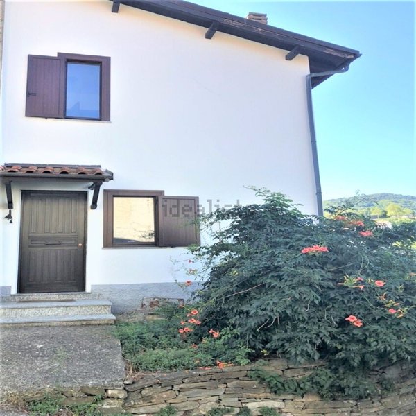 casa indipendente in vendita a Bosio