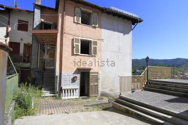 casa semindipendente in vendita a Bosio in zona Serra
