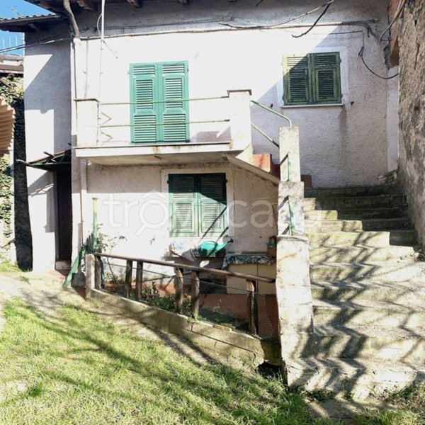 casa indipendente in vendita a Bosio in zona Serra