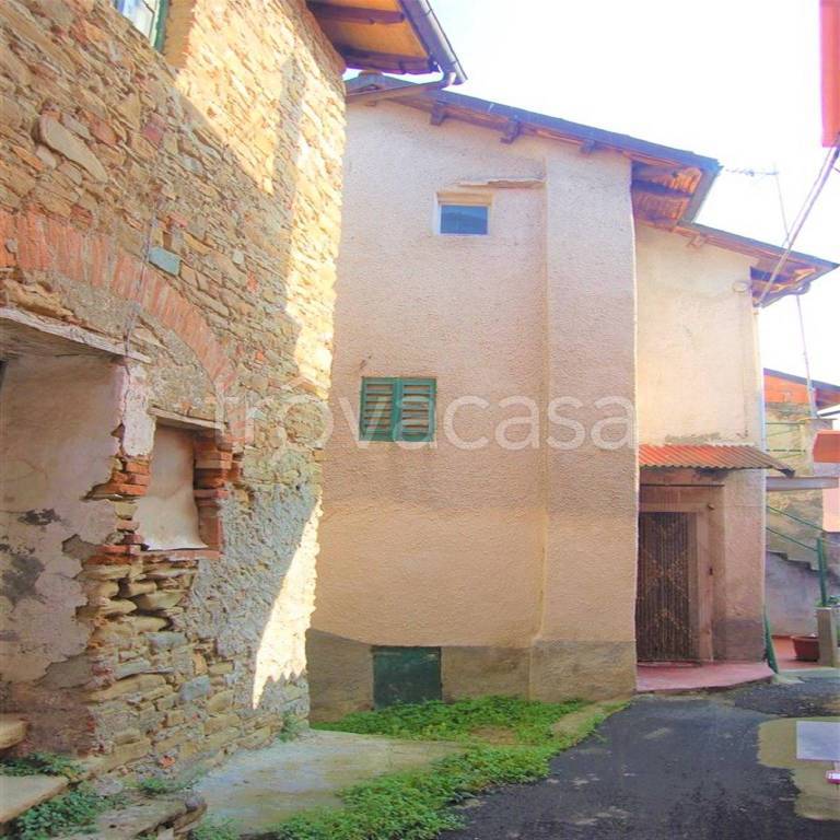 casa indipendente in vendita a Bosio in zona Serra