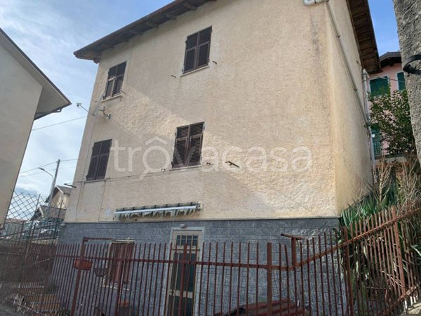 casa indipendente in vendita a Bosio in zona Serra