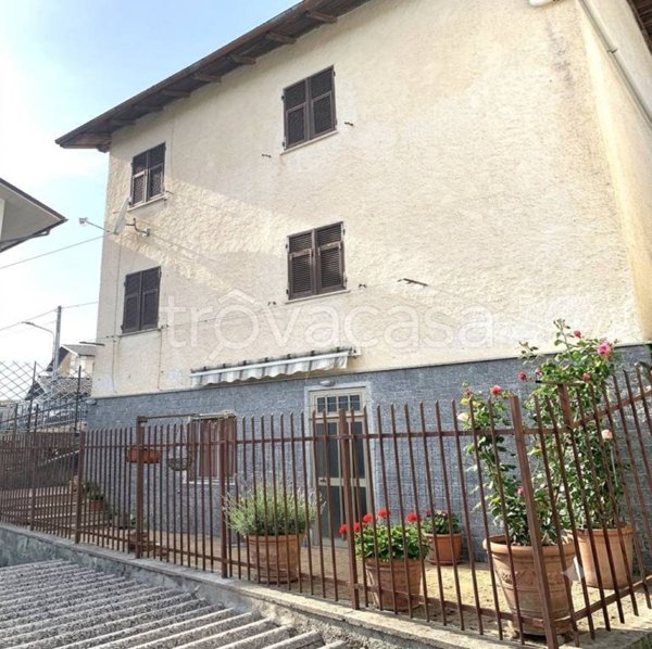 casa indipendente in vendita a Bosio in zona Serra
