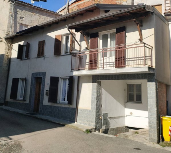 casa indipendente in vendita a Bosio in zona Costa San Stefano