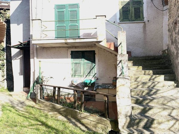 casa indipendente in vendita a Bosio