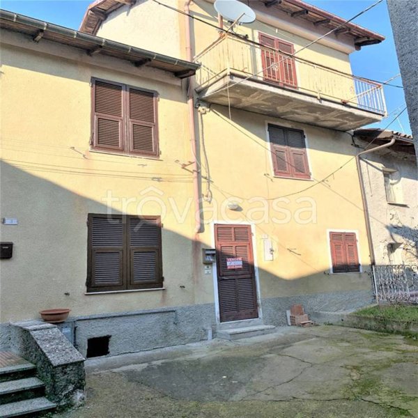 casa indipendente in vendita a Bosio