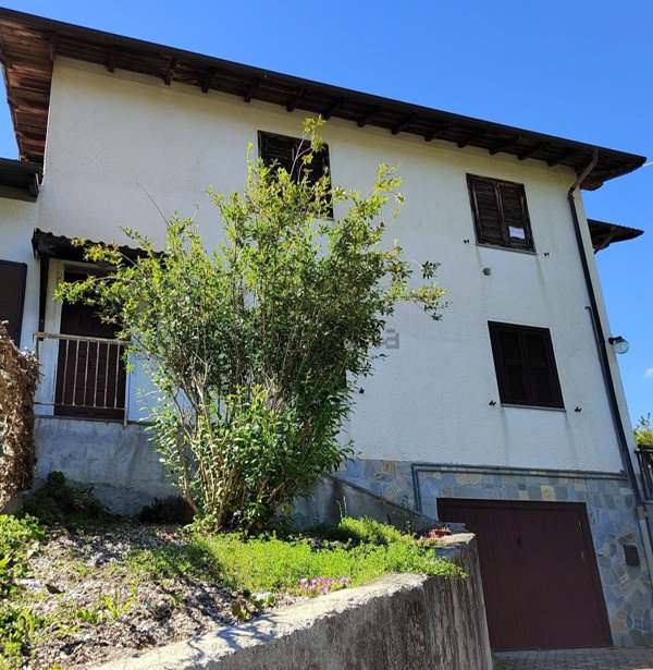 appartamento in vendita a Bosio in zona Serra