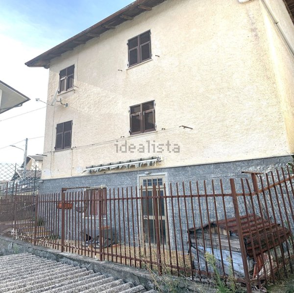 casa indipendente in vendita a Bosio