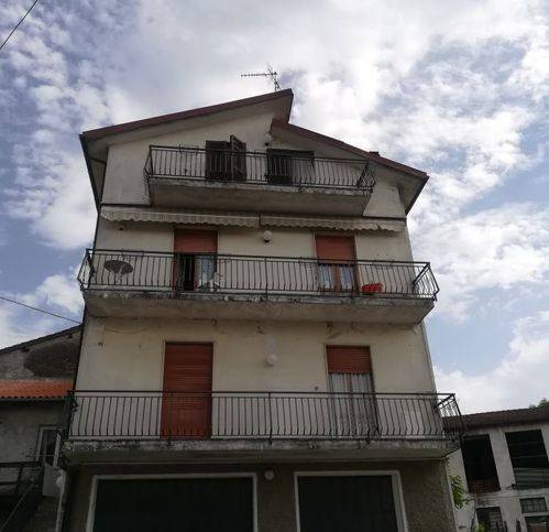 casa indipendente in vendita a Bosio in zona Costa San Stefano