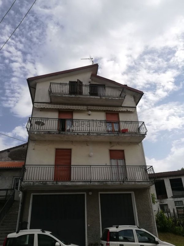 casa indipendente in vendita a Bosio in zona Costa San Stefano