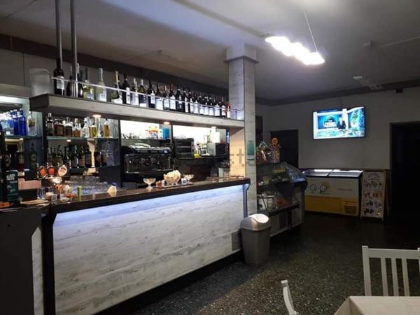 locale di sgombero in vendita a Bosio