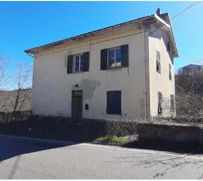 casa indipendente in vendita a Bosio