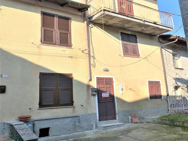 casa indipendente in vendita a Bosio