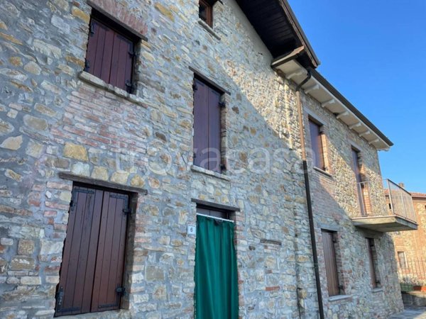 casa indipendente in vendita a Brignano-Frascata