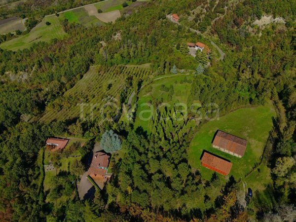 casale in vendita a Brignano-Frascata
