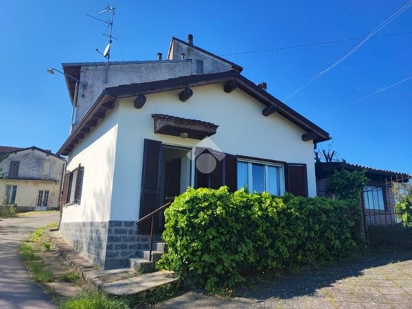 casa indipendente in vendita a Brignano-Frascata