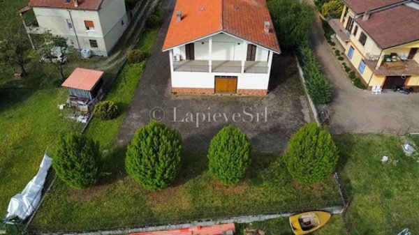 casa indipendente in vendita a Brignano-Frascata